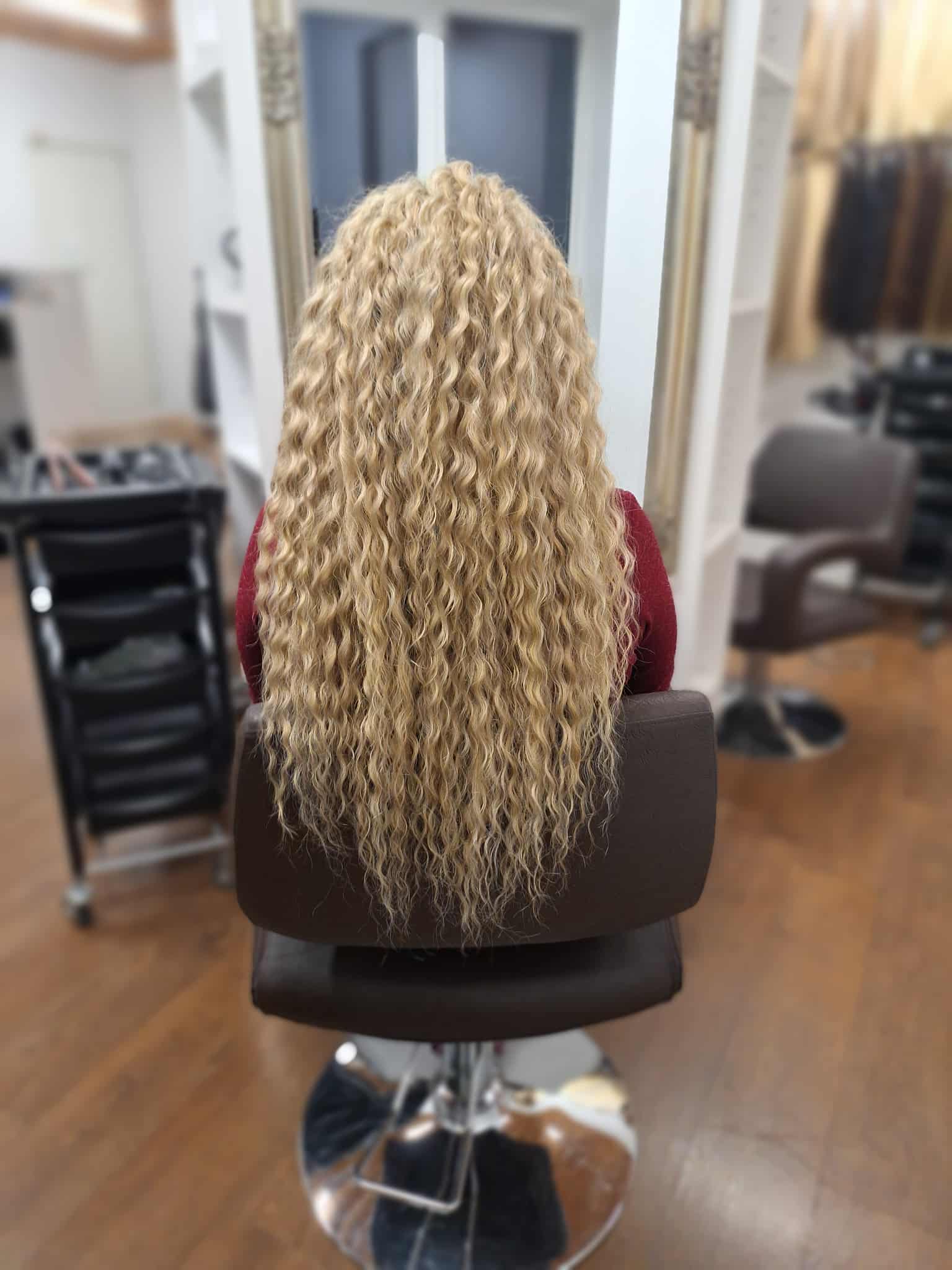 Heledad Ariel lokipatsid, õhulise tulemusega.