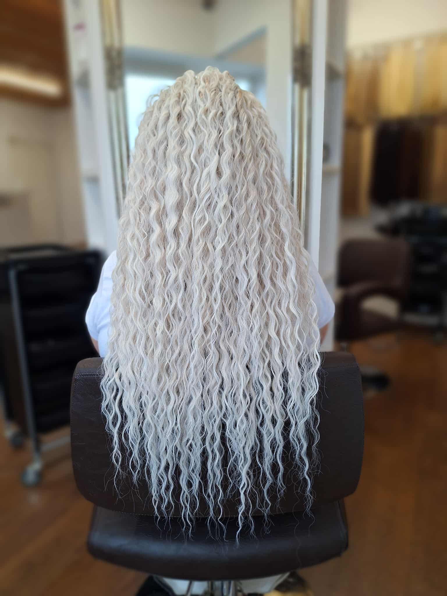 Heledad Ariel lokipatsid, õhulise tulemusega.